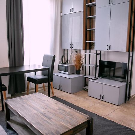 Color Apartments Street Blanari 12 布加勒斯特 外观 照片