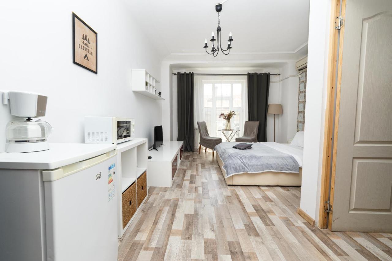 Color Apartments Street Blanari 12 布加勒斯特 外观 照片