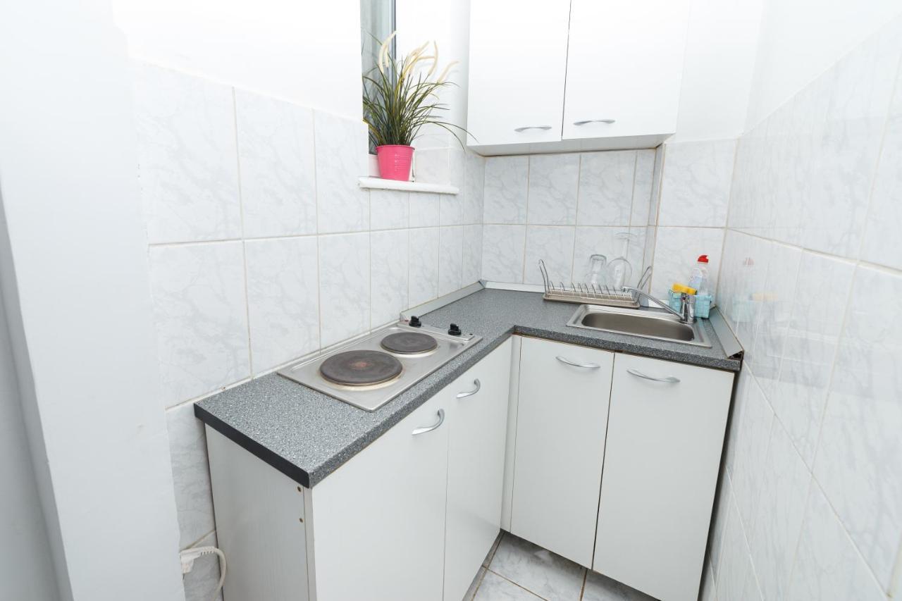 Color Apartments Street Blanari 12 布加勒斯特 外观 照片
