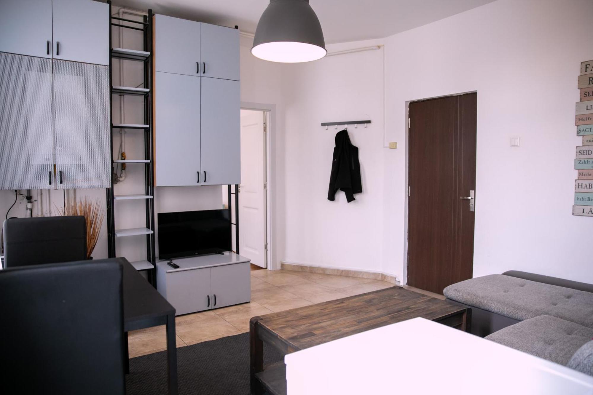 Color Apartments Street Blanari 12 布加勒斯特 外观 照片