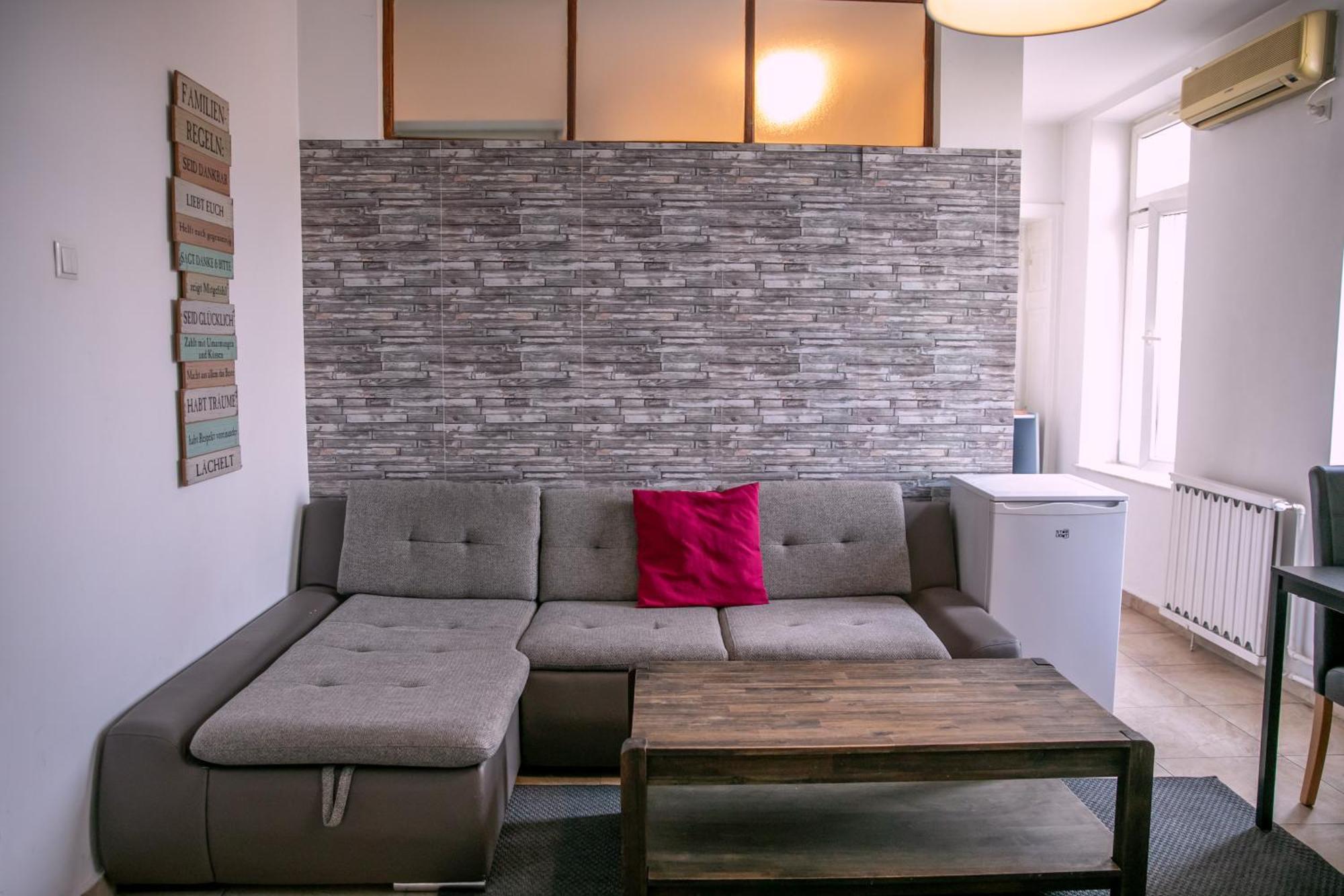 Color Apartments Street Blanari 12 布加勒斯特 外观 照片