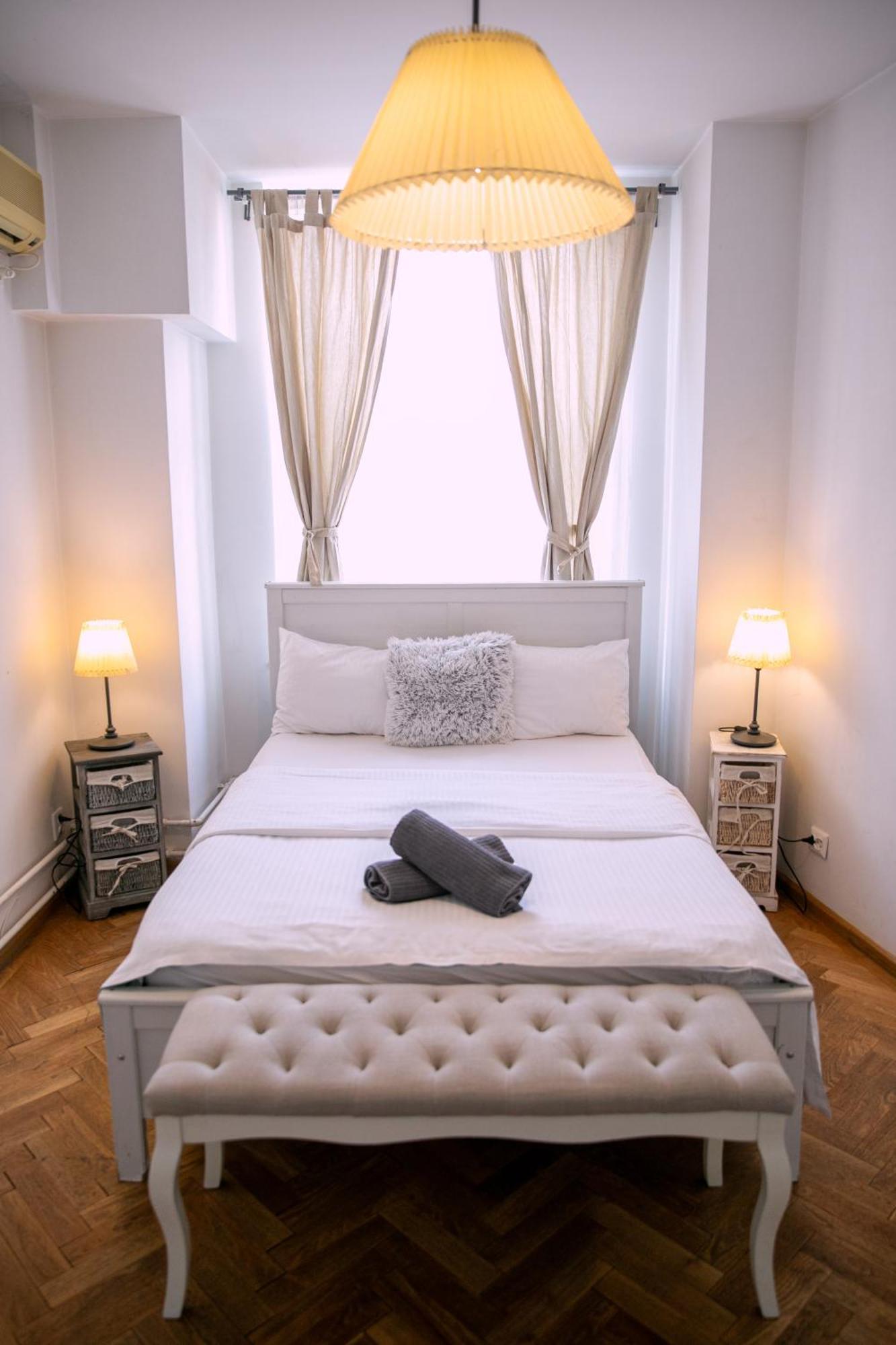 Color Apartments Street Blanari 12 布加勒斯特 外观 照片