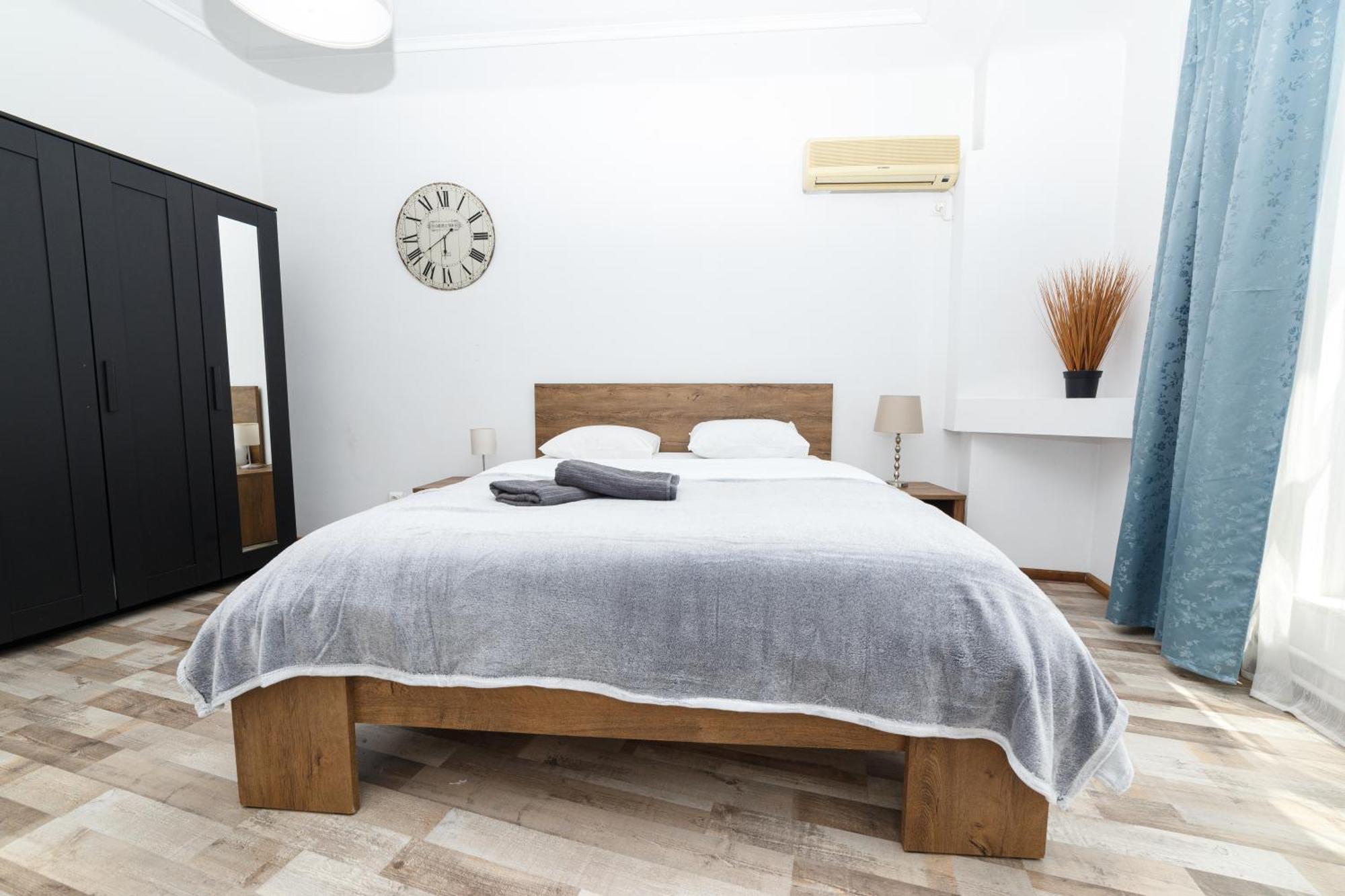 Color Apartments Street Blanari 12 布加勒斯特 外观 照片